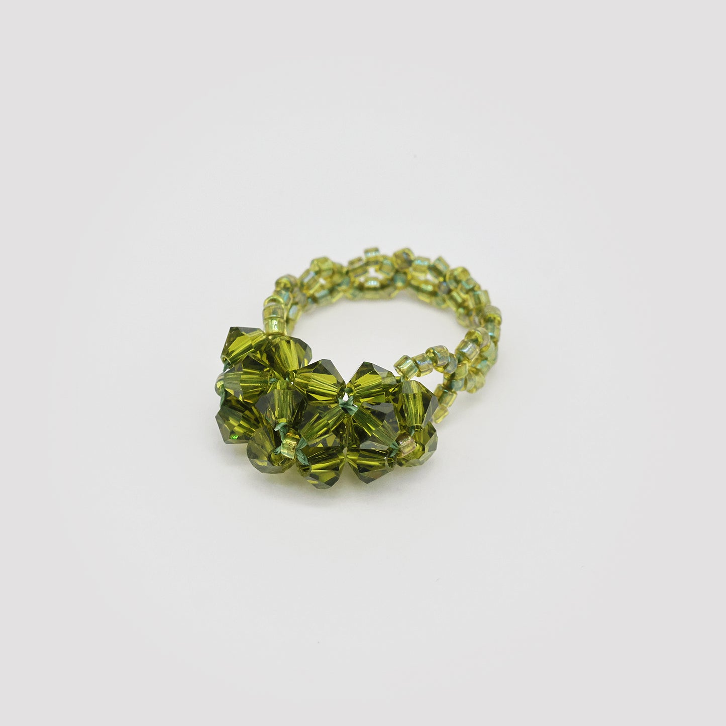 4. Vert olivine . Bague