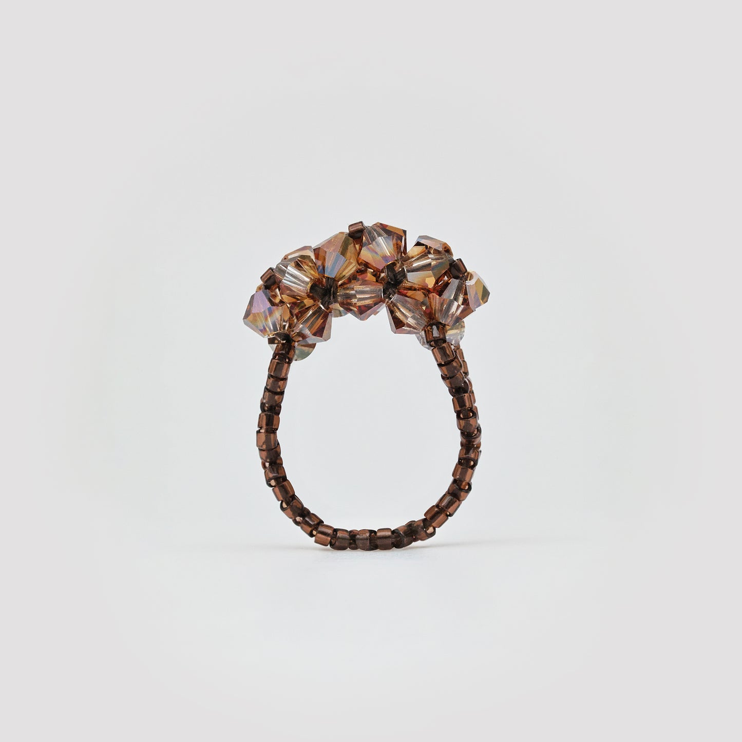 Brun vénus . Bague