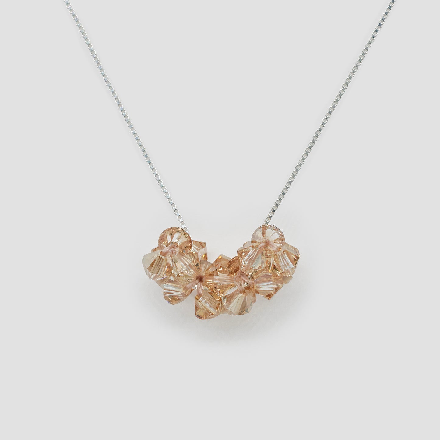 Beige doré . Collier