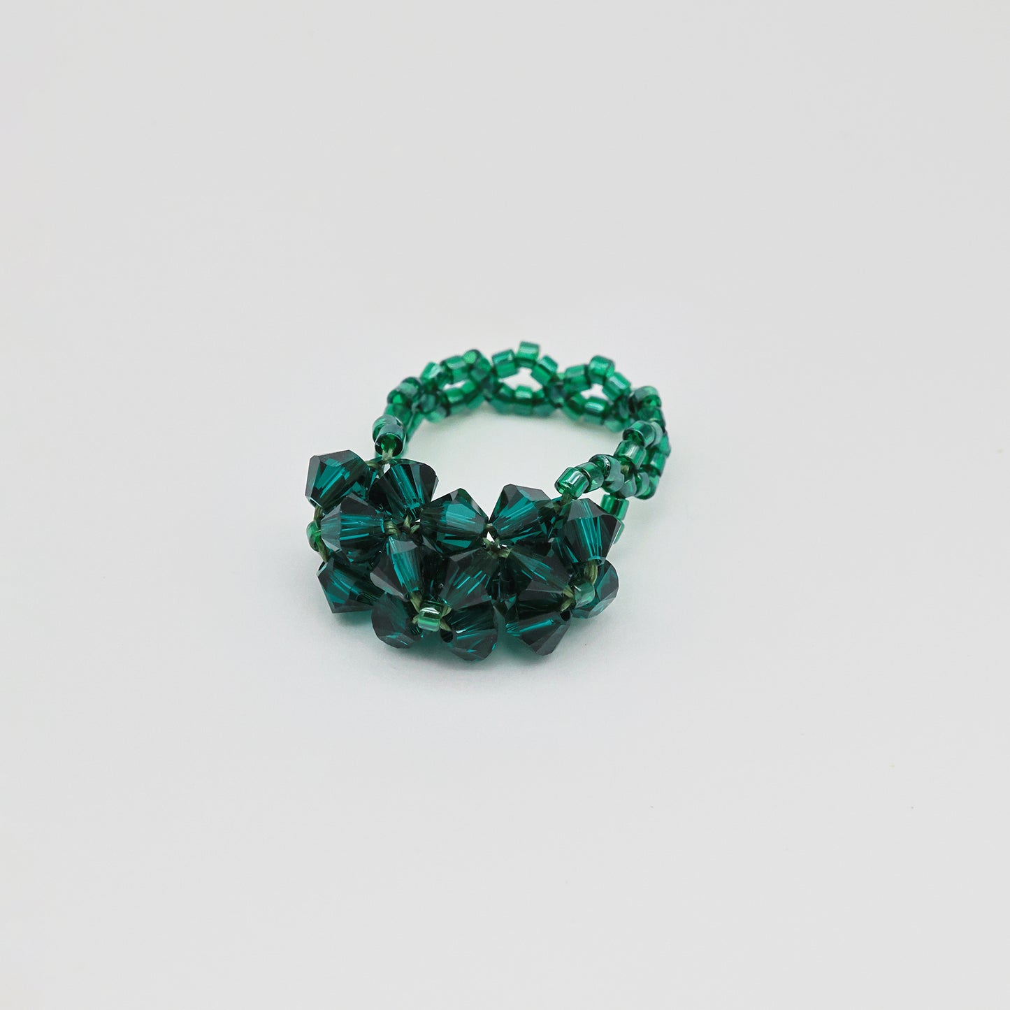 5. Vert émeraude . Bague