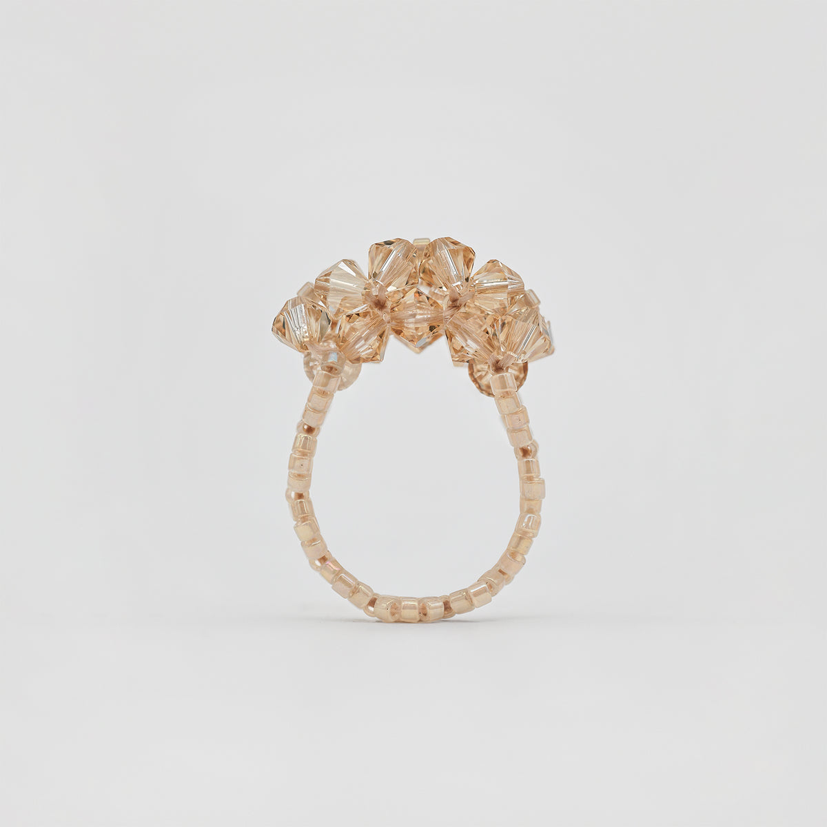 5. Beige doré . Bague